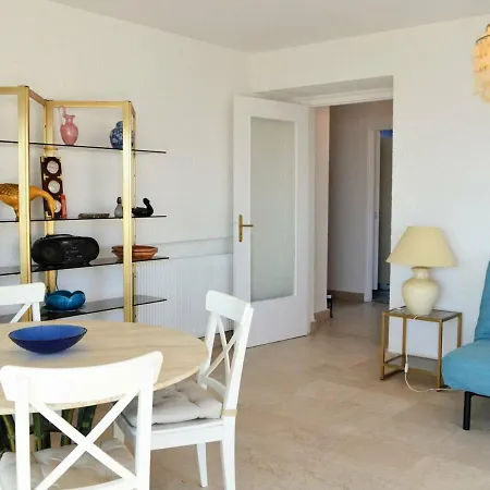 2 Pieces Avec Grande Terrasse Au Coeur Du Lavandou - Fr-1-251-287 Le Lavandou
