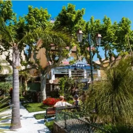 2 Pieces Avec Grande Terrasse Au Coeur Du Lavandou - Fr-1-251-287 Apartment *
